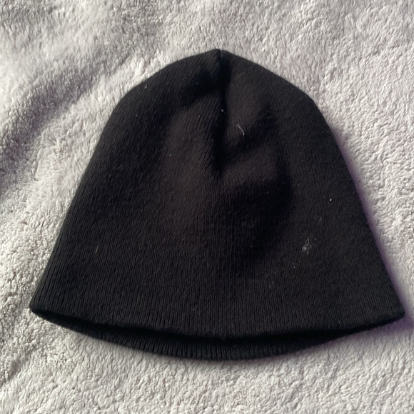 Pizza Hut beanie - Picture 2 of 5